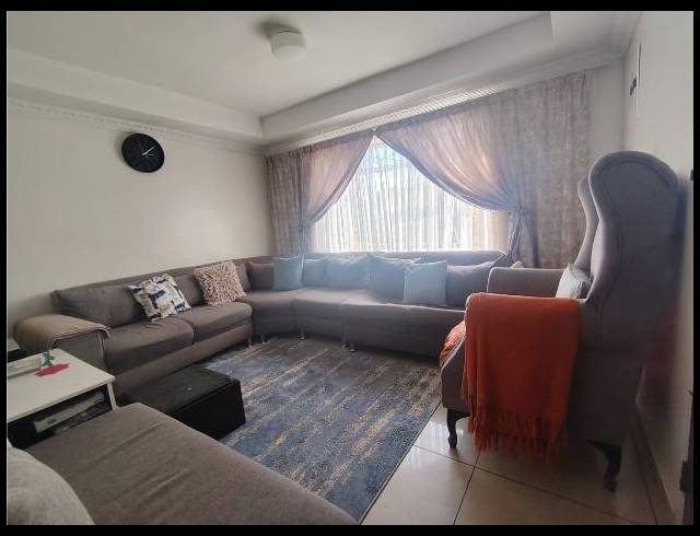 3 BEDROOM HOUSE FOR SALE IN LEBOENG